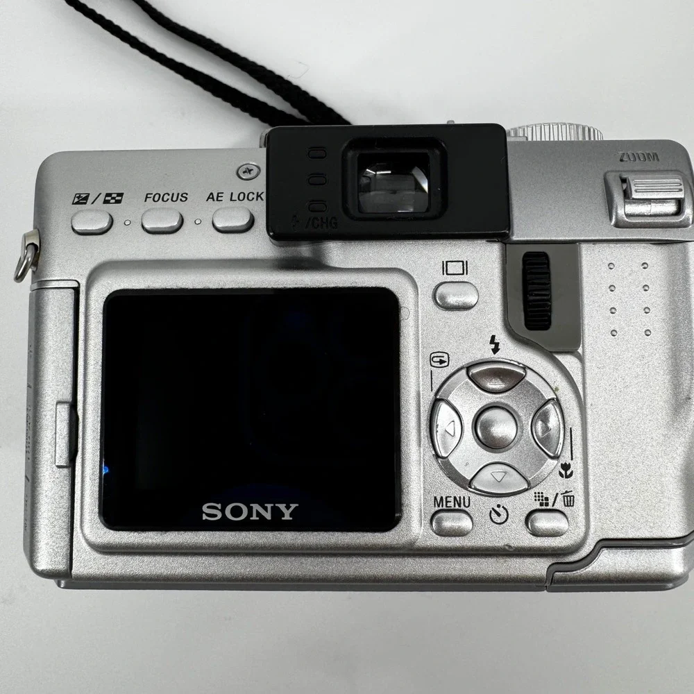Sony Cyber-shot DSC-V1 Digital Camera 5.0MP 4x Zoom Nightshot Tested Bundle